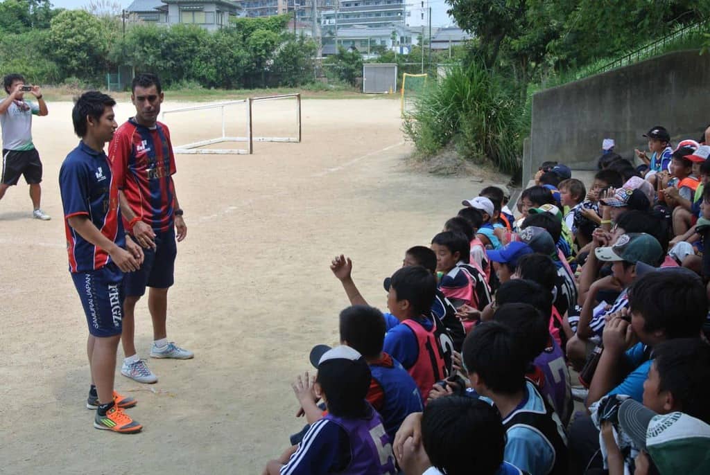 スペインフットサル界のレジェンドがやってきた 海外サッカー留学ならユーロプラスへ