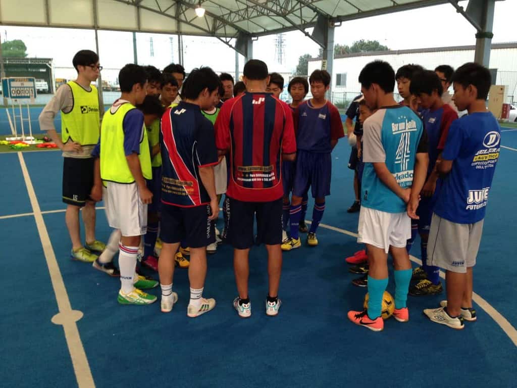 ジョアン 004></p>
<p>ジョアン選手のようなスーパースターに指導してもらえる機会は貴重で、その機会に色んなことを学ぶ姿勢のある子たちがどのカテゴリーにもいました。</p>
<p>今回のクリニックで学んだことを個人のレベルアップ、チームのレベルアップに繋げて、今後も頑張って欲しいです！！！</p>
<p>今日は1日ありがとうございました！！！！</p>
<p>U-12</p>
<p><img decoding=