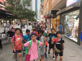 小学生のサッカー留学