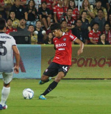 アジアでのサッカー留学、トライアウト